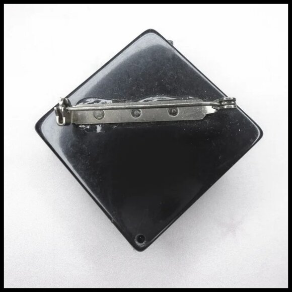 Art Deco Style Funky Face Brooch Made with Vintage ~ Unisex Pin - Picture 4 of 11